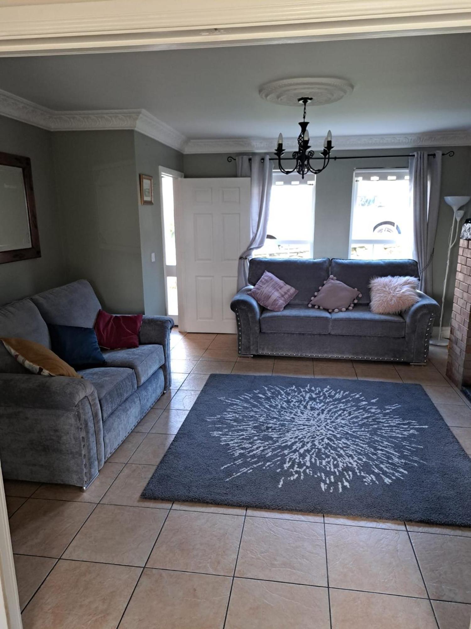 Newry Premium B&B Екстер'єр фото