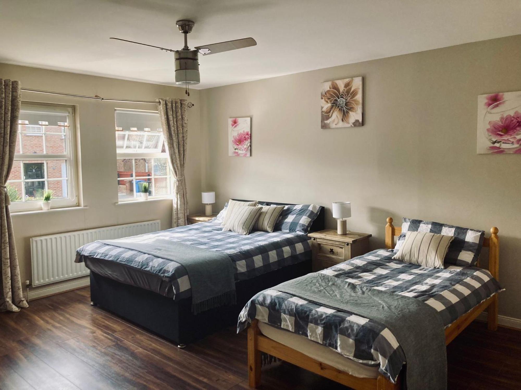 Newry Premium B&B Екстер'єр фото